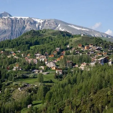 Le Chastellan Hotel 2*